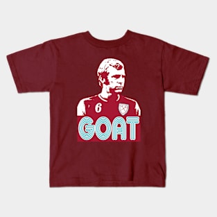 OG Footballers - Bobby MOORE - GOAT Kids T-Shirt